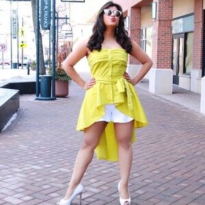 New York & Company Stretch Top in Mustard Yellow